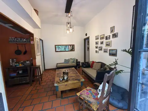 Encantadora casa tipo PH en Martínez con 2 dormitorios y escritorio