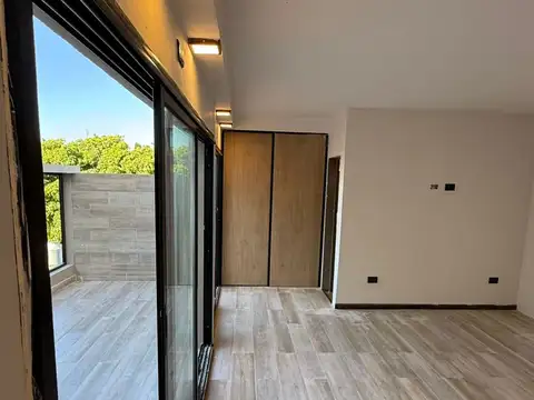 manuela pedraza 6000