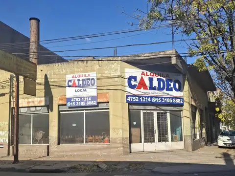 EXCELENTE GALPÓN 270M2
