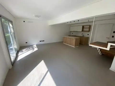 Duplex en Benavidez Village