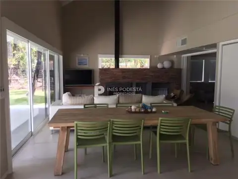 Casa en Venta en Punta Ballena, USD 870.000