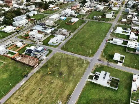 Terreno en venta, en La Plata, con Escritura