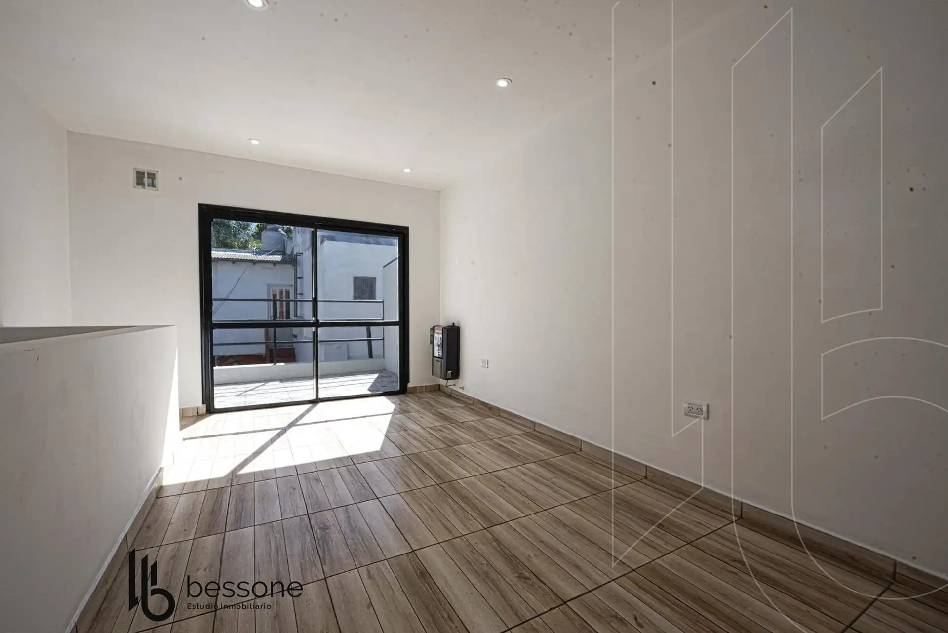 Duplex 2 ambientes en macrocentro