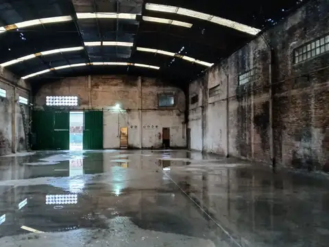 Galpón 1400m2 S/Lote 46x60  (2760m2) FM y Gas