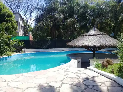 Quinta en Venta con 1 cochera