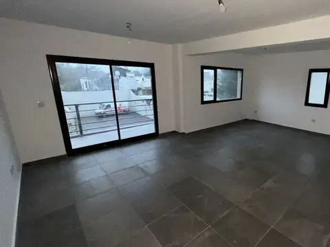 Avda. Ricardo Balbin 2100, Piso 1