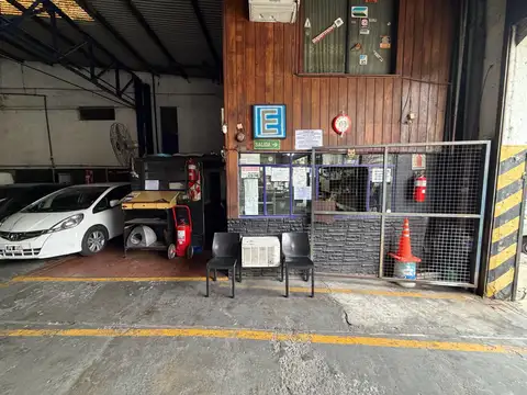 Garage  en Villa Martelli