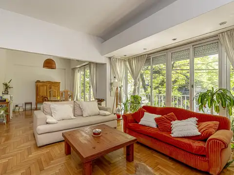 Alquiler Departamento 3 amb con balcón y dependencia en Recoleta.