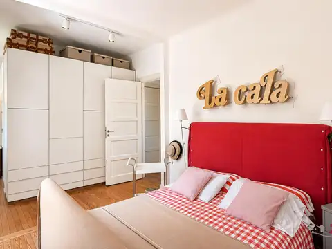 Casa en Venta con 5 cocheras