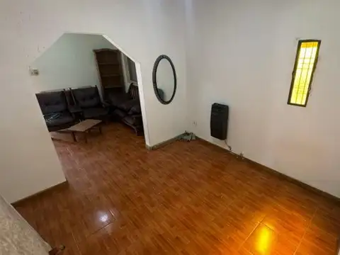 OPORTUNINDAD EN LIBERTAD, 3 CASAS EN 1 LOTE A LA VENTA - MERLO, BSAS.