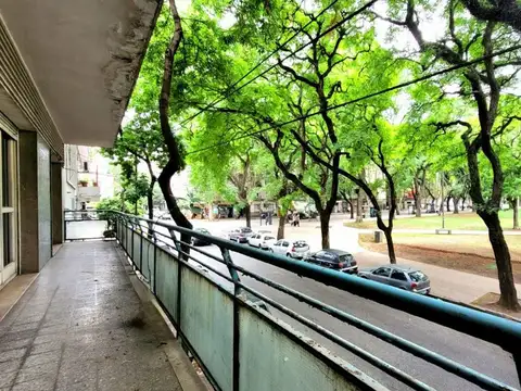 VENTA DEPTO 4 AMB 2 PATIOS BALCON PARQUE PATRICIOS