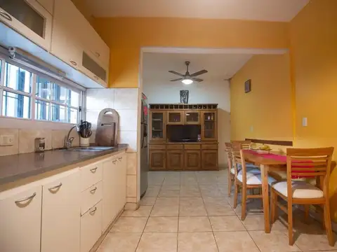 Depto Tipo Casa en Venta 50 años