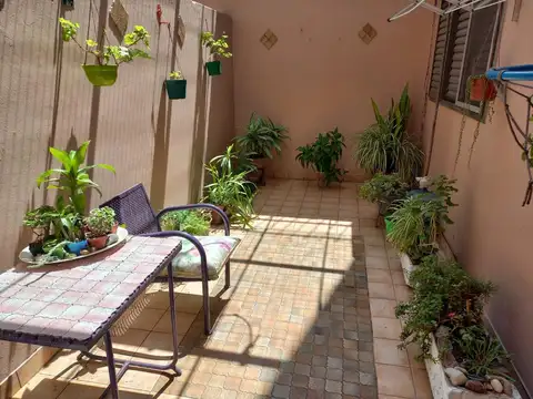 Venta- Departamento - Lomas De Zamora - 3 ambientes - patio - balcon - PERMUTA - las lomitas