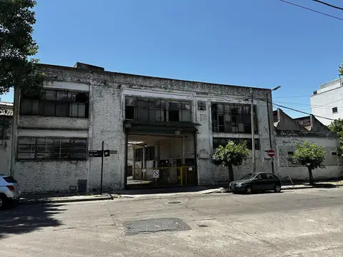 Luzuriaga al 1600 Barracas