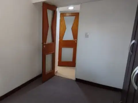 Departamento 6 ambientes con 2 baños