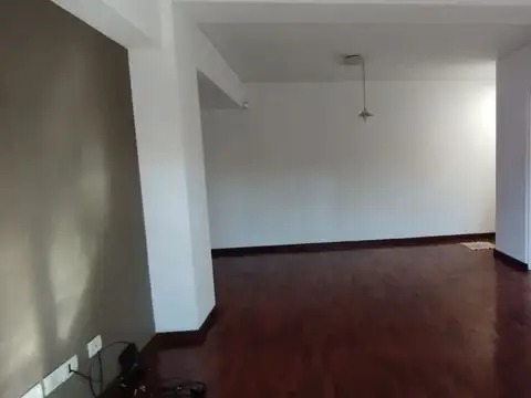 Avenida Bartolomé Mitre 1600