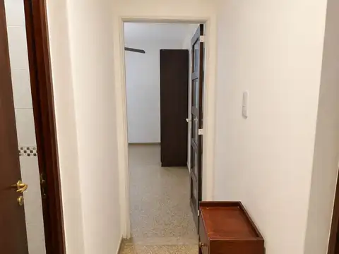 Casa 6 ambientes con 2 baños