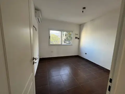 Depto Tipo Casa en Alquiler 16 años