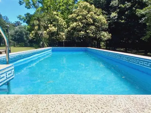 Quinta en Alquiler Temporal con 1 cochera