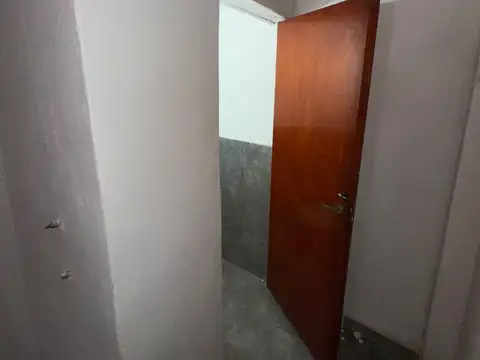 Local en Alquiler en Rafael Castillo, $ 400.000