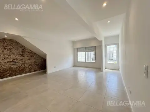 Depto Tipo Casa 4 ambientes con 3 baños