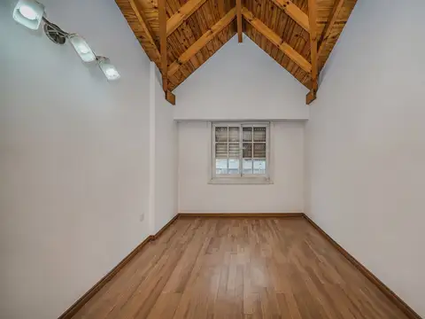 Depto Tipo Casa 4 ambientes con 1 baño
