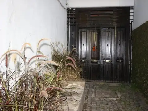 Depto Tipo Casa en Alquiler de 3 dormitorios