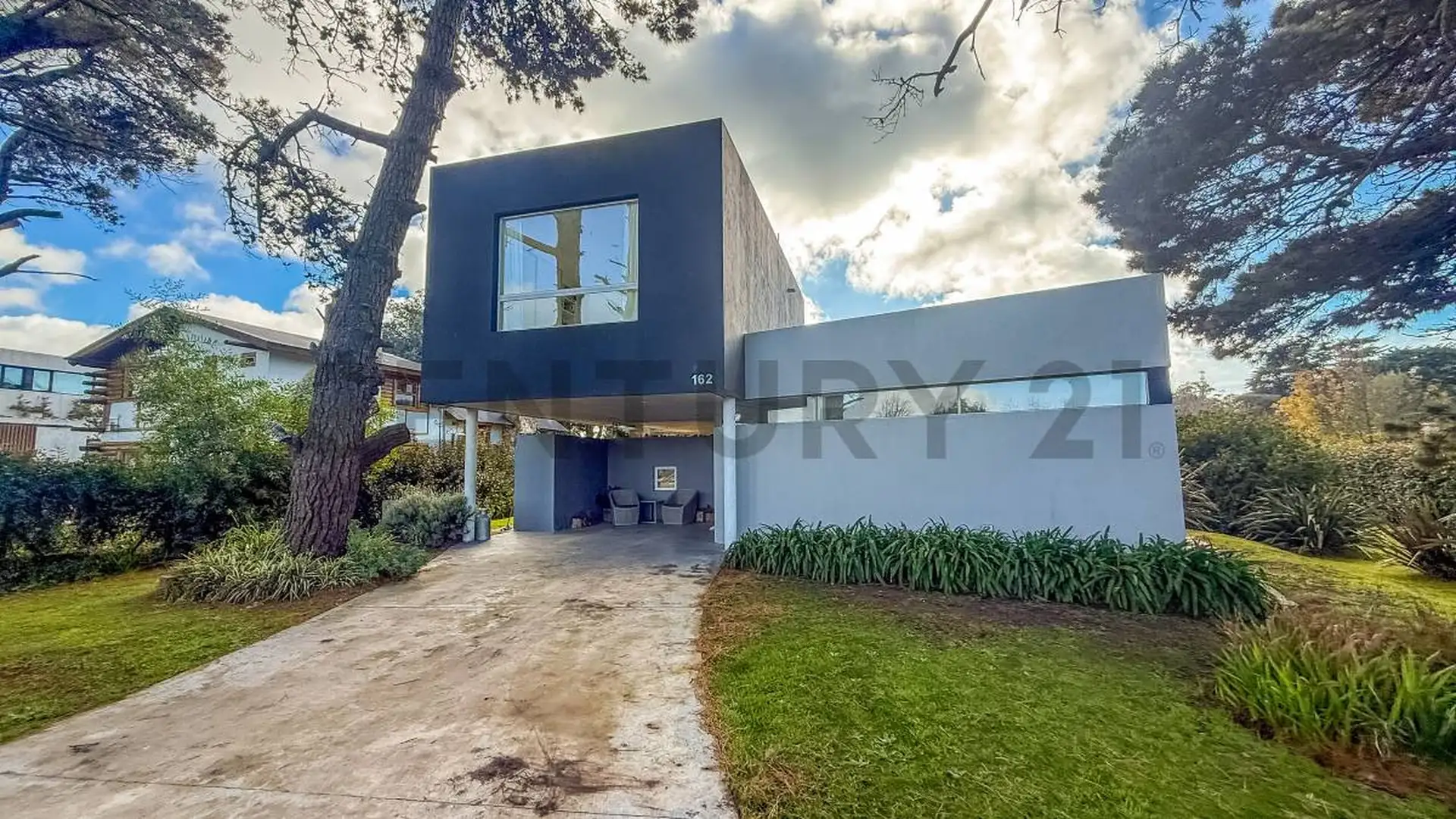 Casa 4 Ambientes en Venta – Barrancas de San Benito