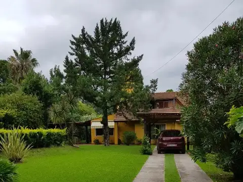 Casa 3 ambientes con 2 baños