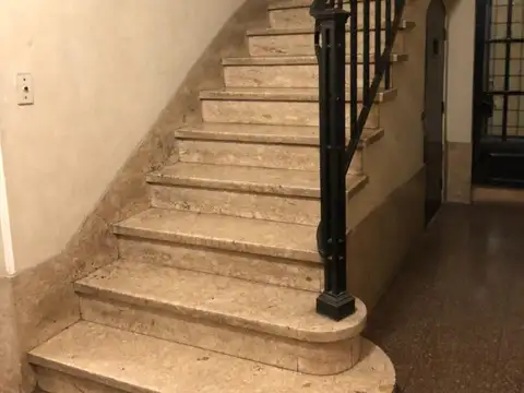 Oficina en Alquiler al Este