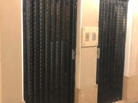 Oficina en Alquiler 90 años