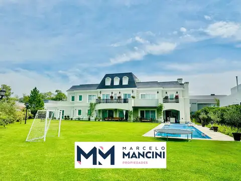 Casa en Saint Thomas Este-Oeste Doble Lote