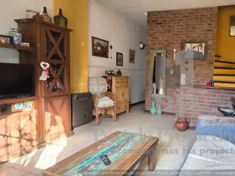 Depto Tipo Casa en Venta de 2 ambientes