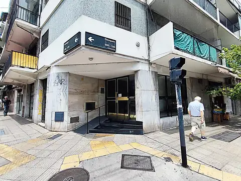 Neuquen al 602 9º B (esq. Hidalgo)