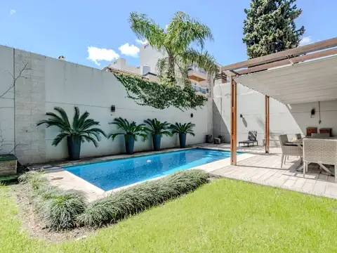 Venta Triplex 6 amb 2 coch pileta propia V.Devoto