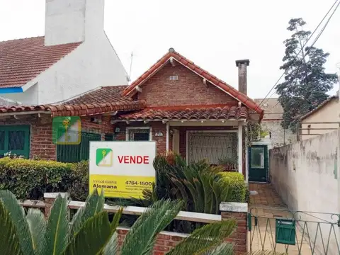Venta - Casa - 3 amb con dependencia- Villa Ballester
