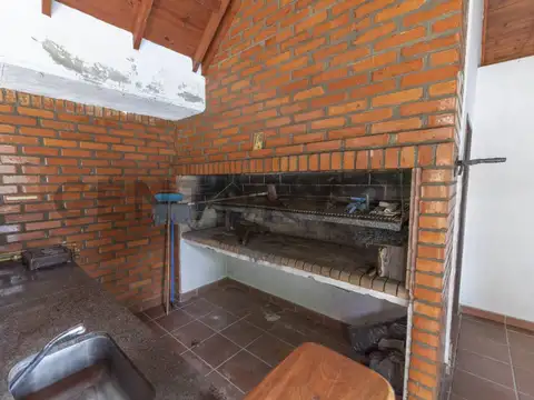 Casa en Venta en Barrio Parque San Martín, USD 443.000