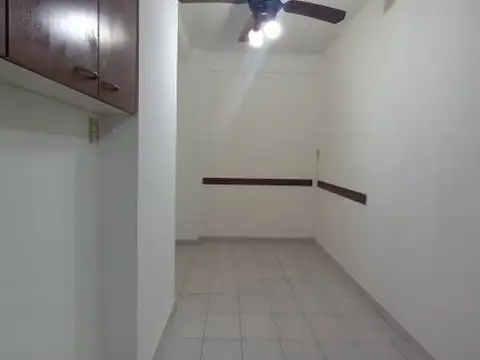 Departamento en Venta en Parque Chacabuco, USD 110.000