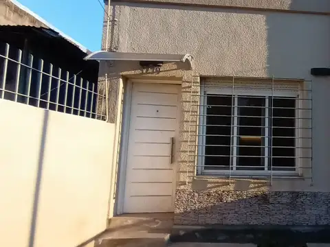 ALQUILER MONOAMBIENTE CON COCHERA AL FRENTE