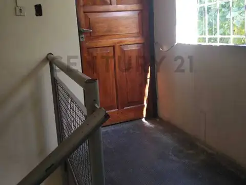 Av san Martín 2243 , Piso 0