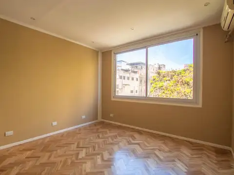 Venta con renta, Reciclado a nuevo, luminoso, vista abierta