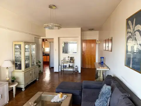 Departamento 4 ambientes con 2 baños