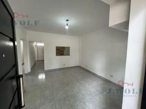 Depto Tipo Casa en Venta de 4 ambientes
