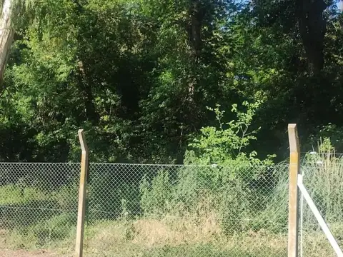 Lote en venta en el Barrio Robles Del Monarca, La Lonja