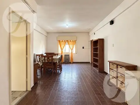 DEPARTAMENTO 3 AMBIENTES CON COCHERA EN ZONA CÉNTRICA DE SAN PEDRO