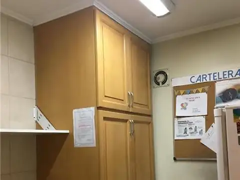 Oficina en Alquiler con 1 cochera