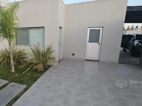 Casa 4 ambientes con 3 baños