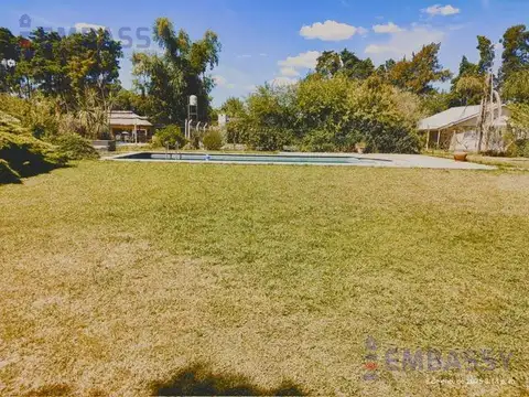 Casa en Venta con 2 cocheras