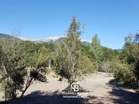 Cacique Antriao  al 600, Villa la Angostura