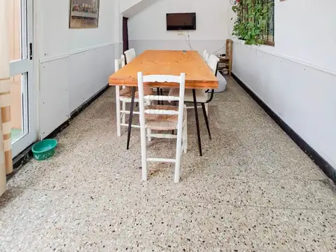 CASA CON MUCHO POTENCIAL-VENTA -V.BALLESTER